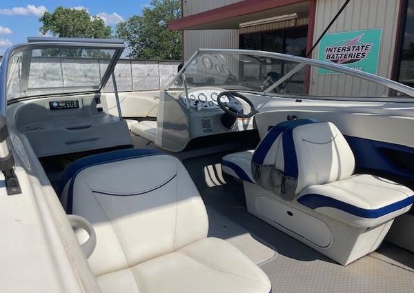 Bayliner DISCOVERY-215 image