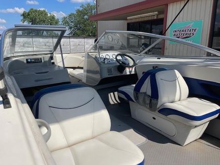 Bayliner DISCOVERY-215 image