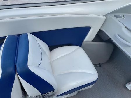 Bayliner DISCOVERY-215 image