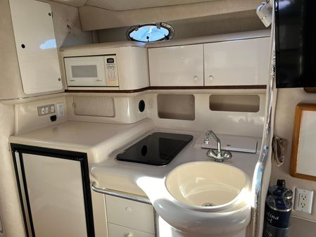 Sea Ray Sundancer 330 image