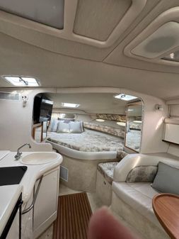 Sea Ray Sundancer 330 image