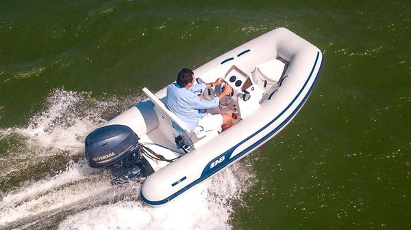 AB Inflatables Mares 10 VSX