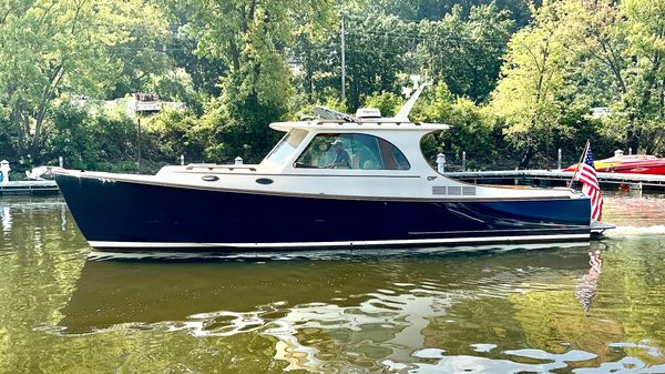 Hinckley Picnic Boat 37 MKIII 