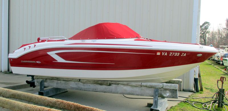 Chaparral 19 H2O Sport - main image