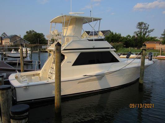 Viking 38 Convertible - main image