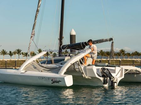 Corsair 880 Trimarano image