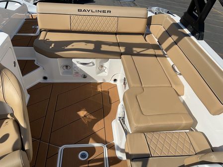 Bayliner D22I image