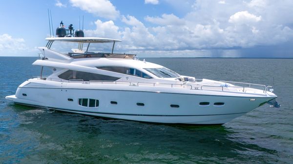 Sunseeker 80 Flybrige 