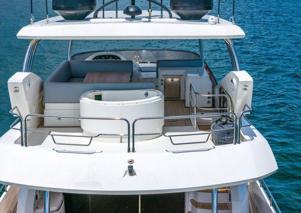 Sunseeker 80 Flybrige image