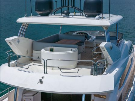 Sunseeker 80 Flybrige image