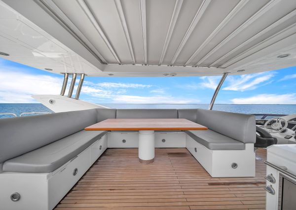 Sunseeker 80 Flybrige image