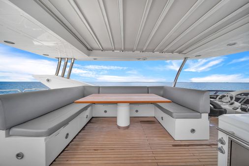 Sunseeker 80 Flybrige image