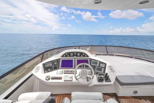 Sunseeker 80 Flybrige image