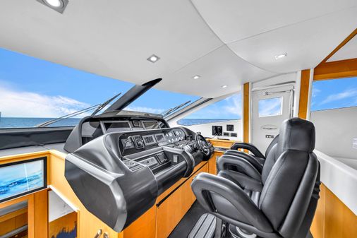 Sunseeker 80 Flybrige image