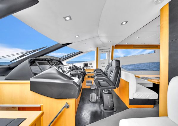 Sunseeker 80 Flybrige image