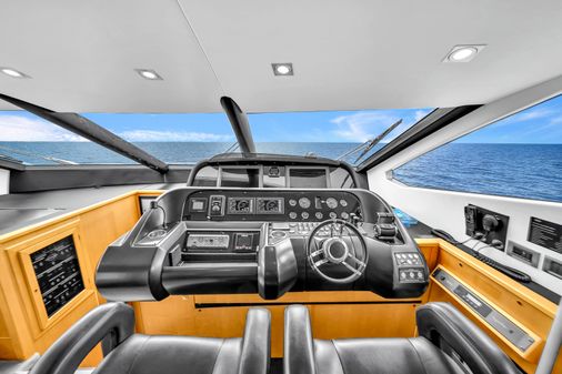 Sunseeker 80 Flybrige image