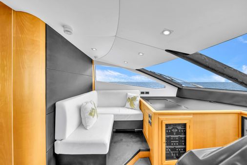 Sunseeker 80 Flybrige image