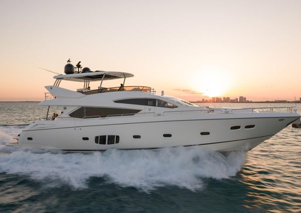 Sunseeker 80 Flybrige image