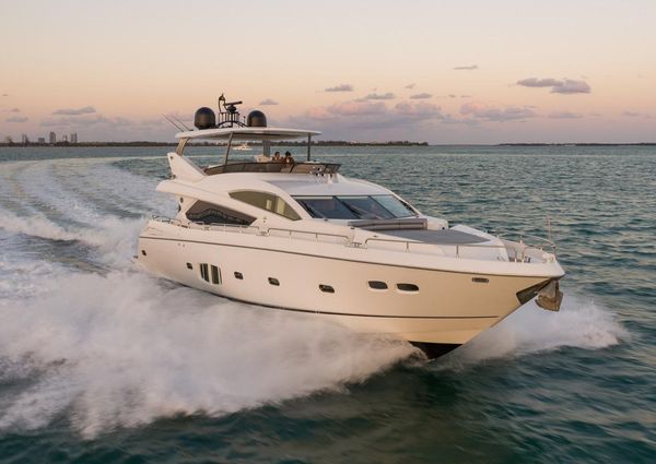 Sunseeker 80 Flybrige image