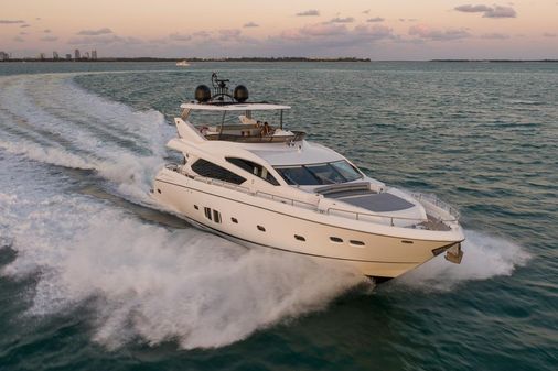 Sunseeker 80 Flybrige image