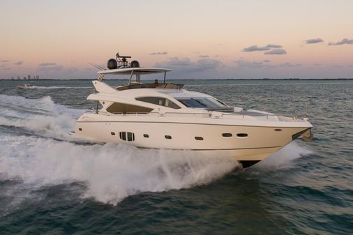 Sunseeker 80 Flybrige image