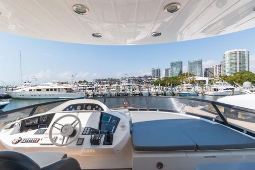 Sunseeker 80 Flybrige image