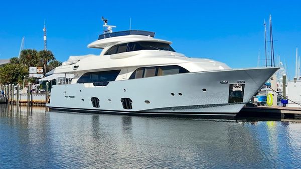 Custom Line Navetta 