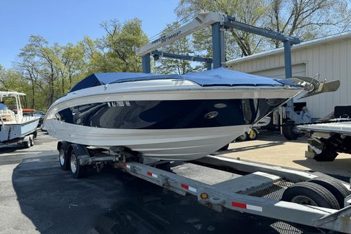 Sea Ray 290 Sundeck image