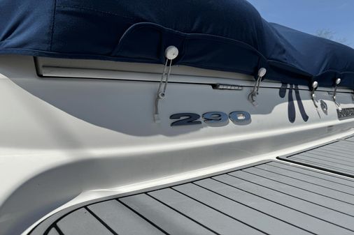 Sea Ray 290 Sundeck image