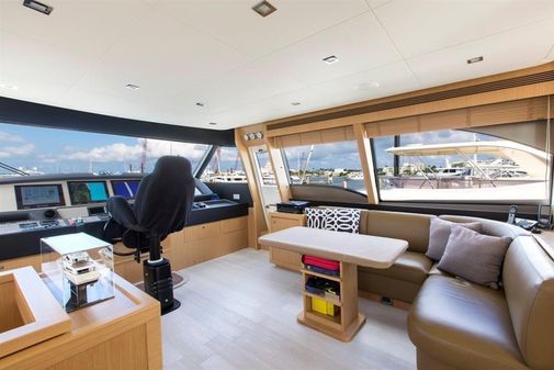 Custom Line Navetta image