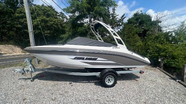 Yamaha Boats AR195 