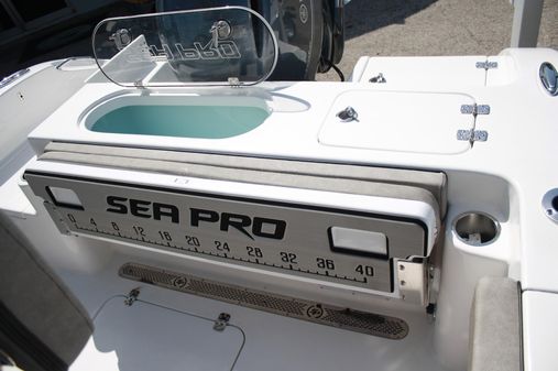 Sea Pro 219 Center Console image