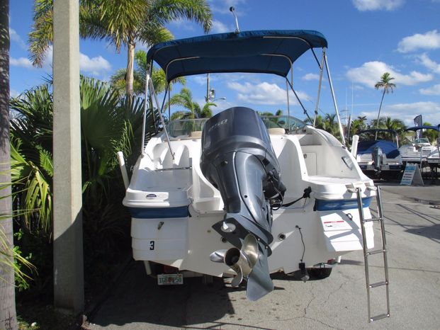 2013 Hurricane 24 Deck Boat Pompano Beach, Florida - Complete Boat