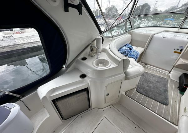 Cruisers Yachts 3375 Esprit image