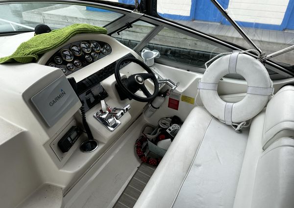 Cruisers Yachts 3375 Esprit image