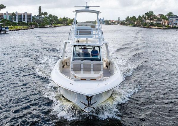 Boston Whaler 420 Outrage image