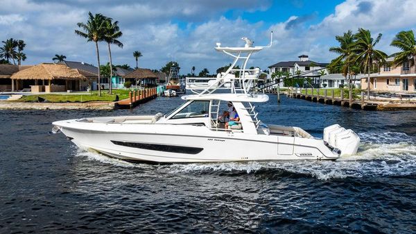 Boston Whaler 420 Outrage image