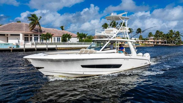 Boston Whaler 420 Outrage image