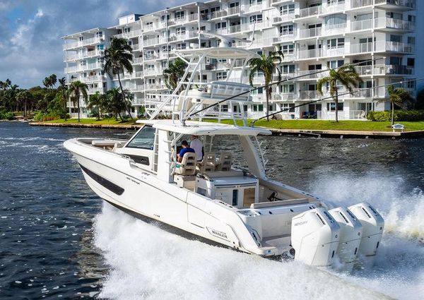 Boston Whaler 420 Outrage image