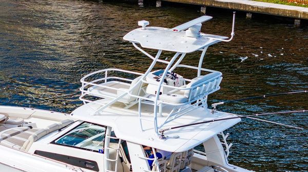 Boston Whaler 420 Outrage image