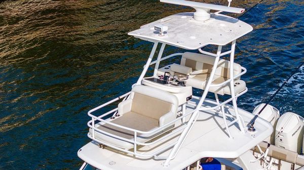 Boston Whaler 420 Outrage image