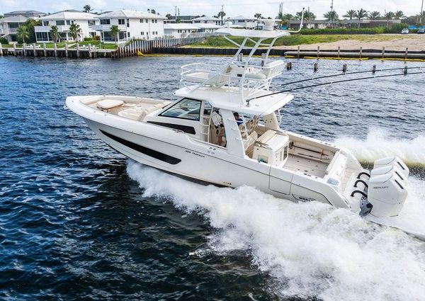 Boston Whaler 420 Outrage image