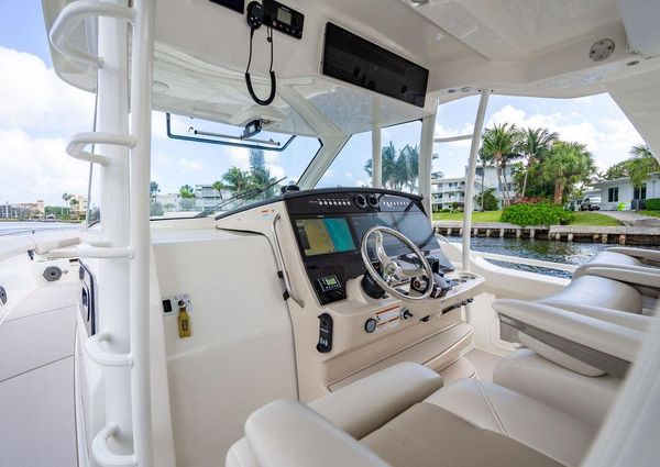 Boston Whaler 420 Outrage image