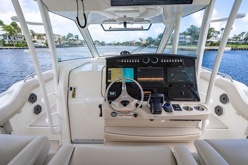 Boston Whaler 420 Outrage image