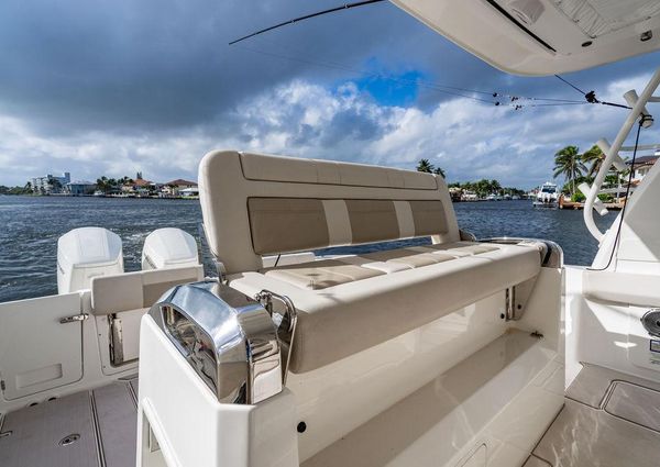 Boston Whaler 420 Outrage image