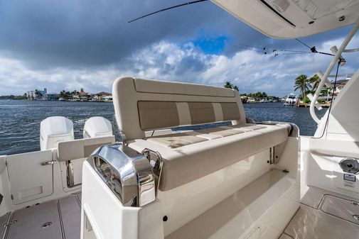 Boston Whaler 420 Outrage image