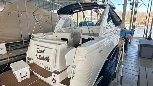 Rinker 360 Express Cruiser