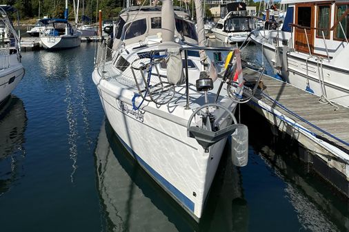 Hunter 320 image