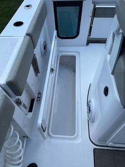 Sportsman Open 262 Center Console image