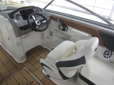Chaparral 23-SSI image